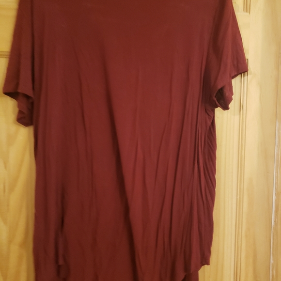 Hollister top. - Picture 4 of 4